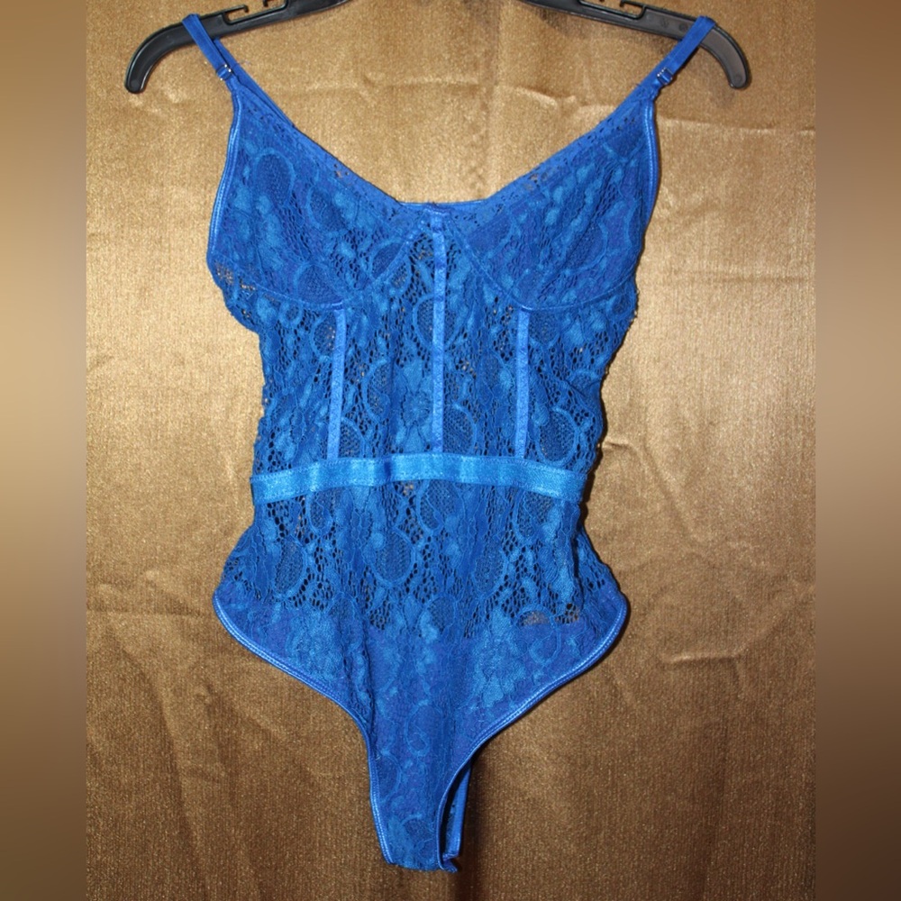 Blue lace bodysuit size M